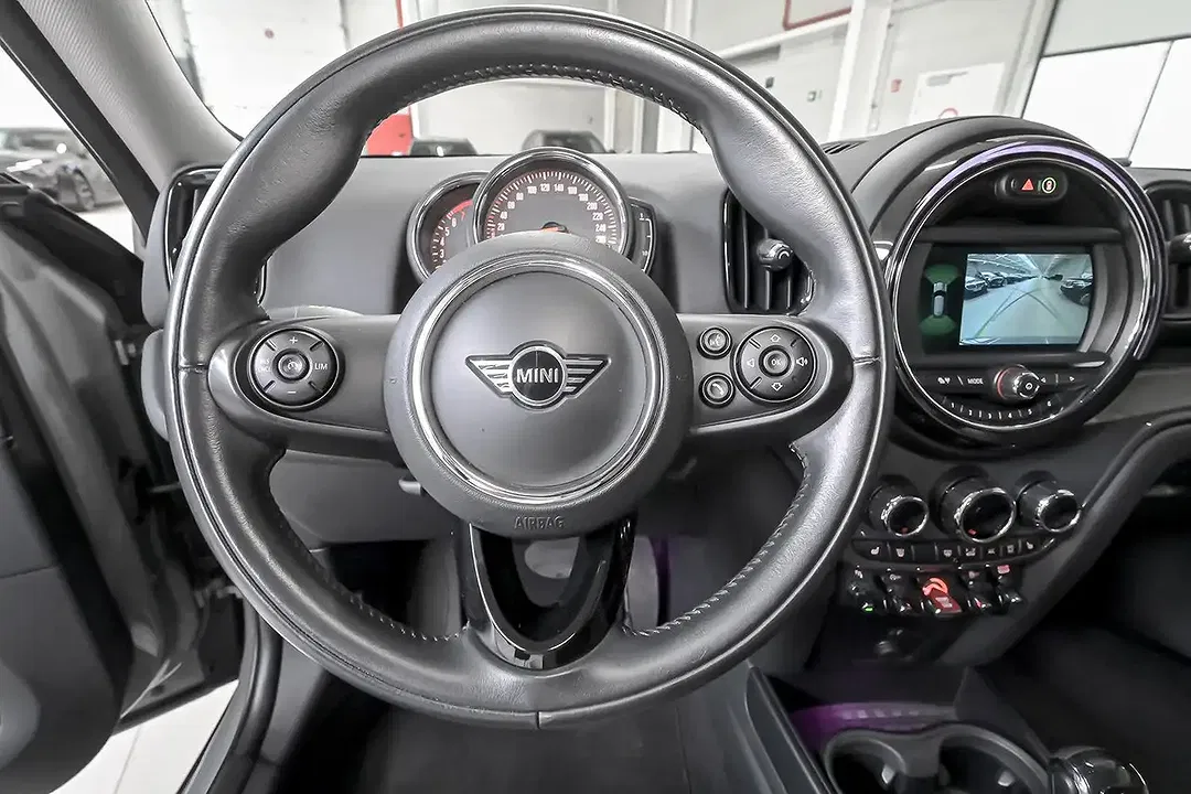 MINI Cooper Countryman - Thumbnail 9