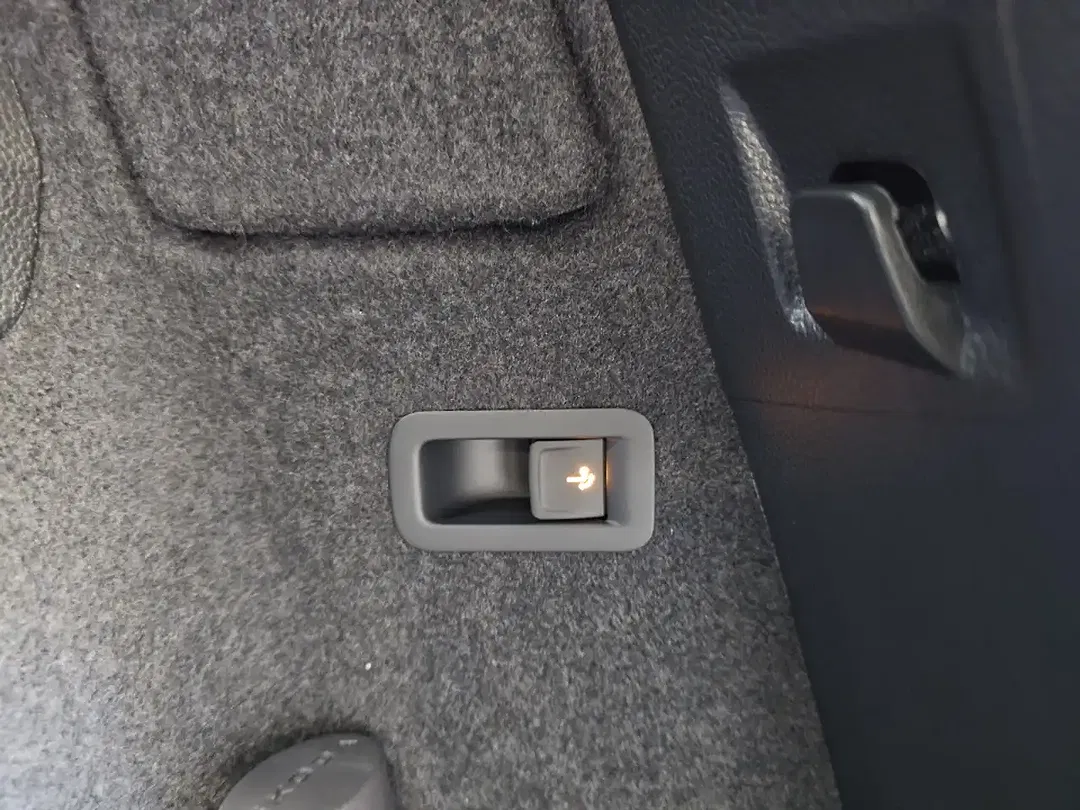Skoda Karoq - Thumbnail 5