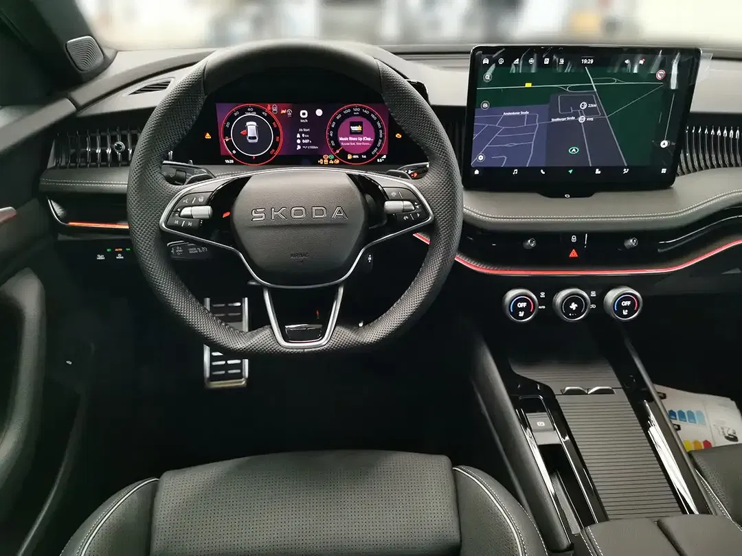 Skoda Superb - Thumbnail 10
