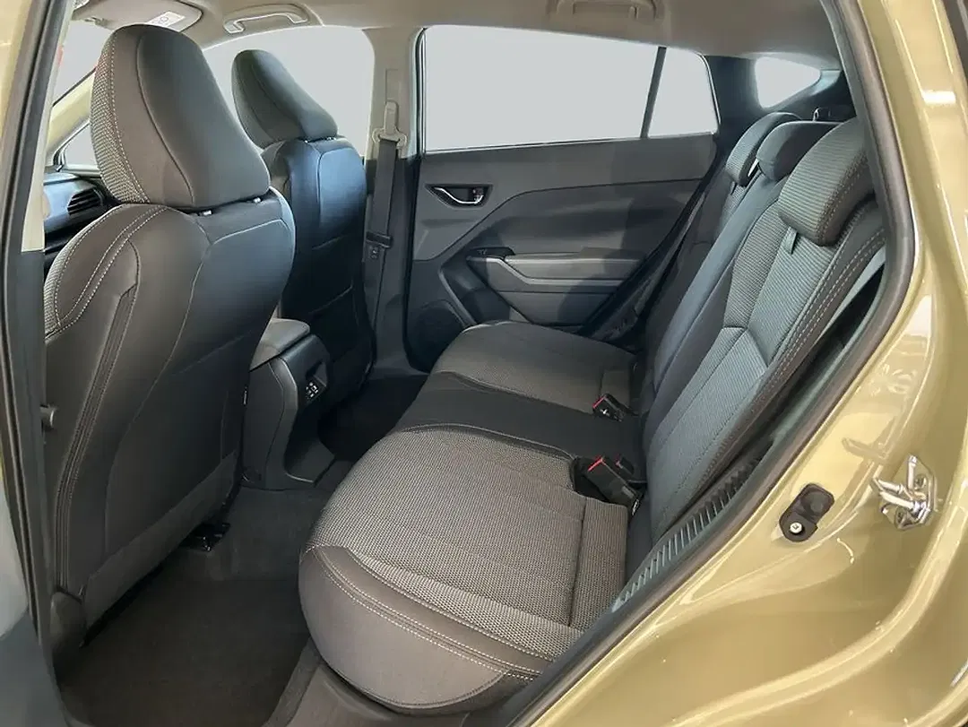 Subaru Crosstrek - Thumbnail 9