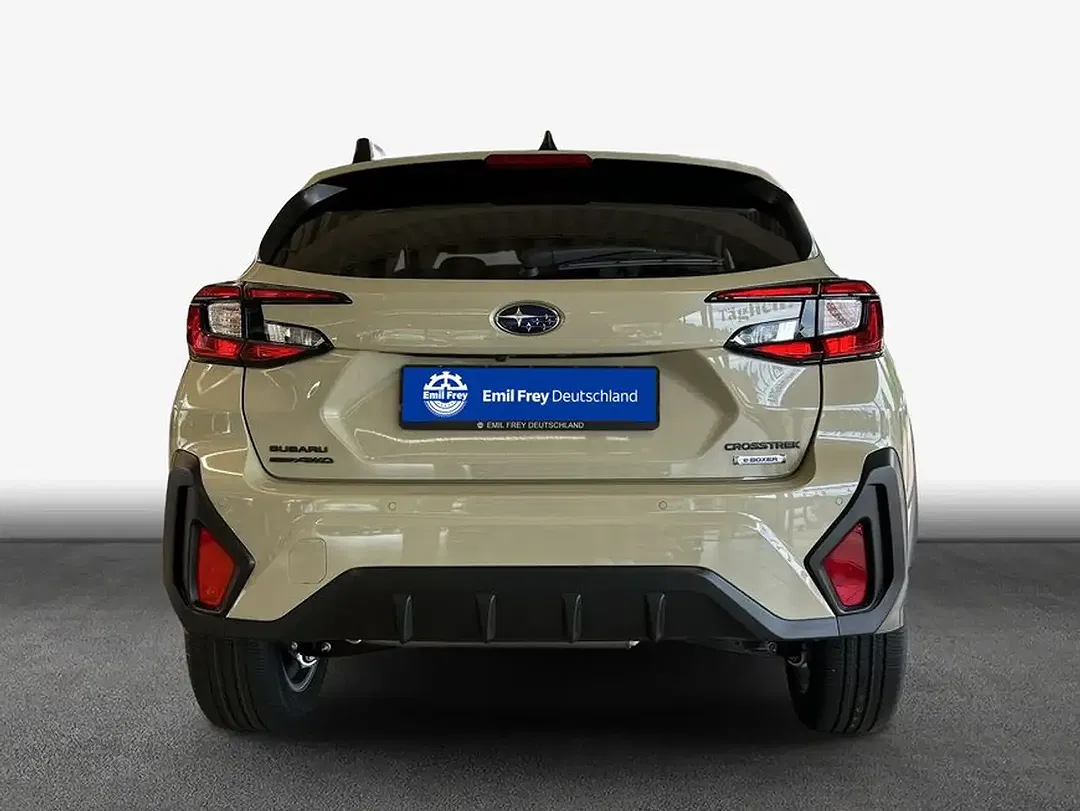 Subaru Crosstrek - Thumbnail 4