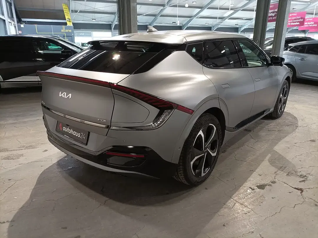 Kia EV6 - Thumbnail 5