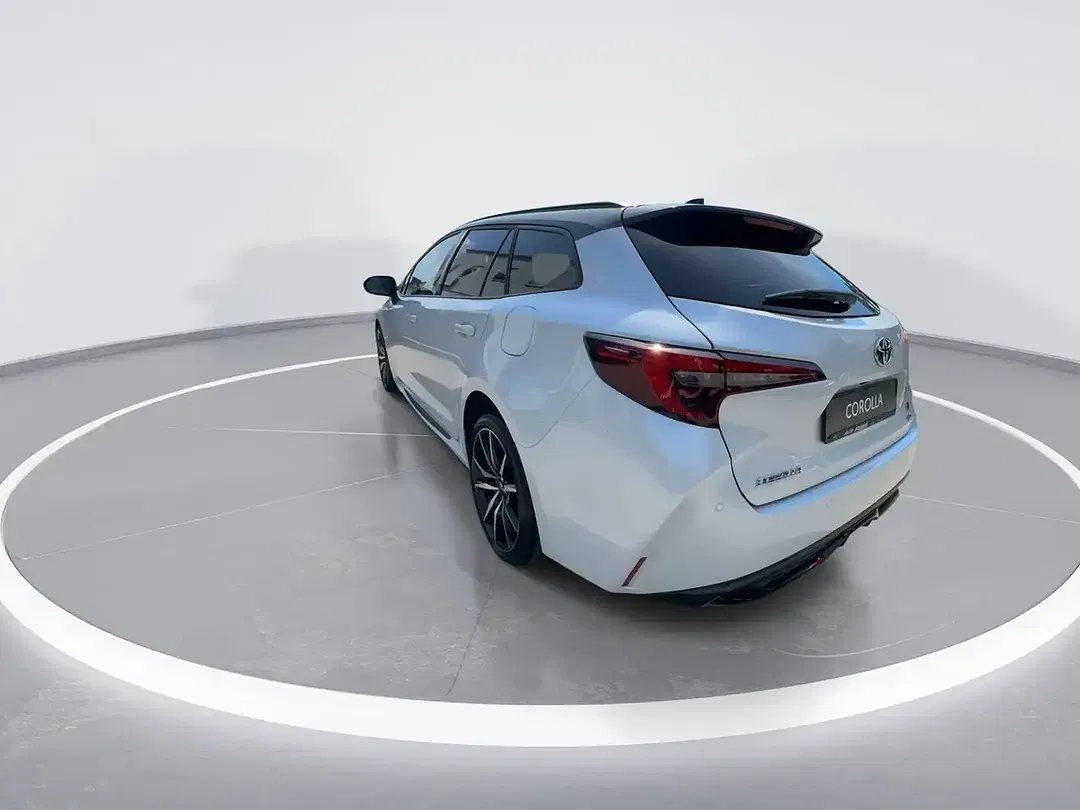 Toyota Corolla - Thumbnail 11
