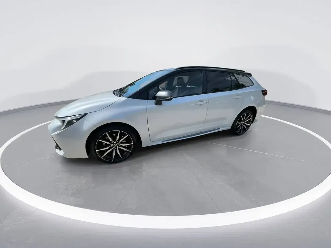 Toyota Corolla - Thumbnail 4