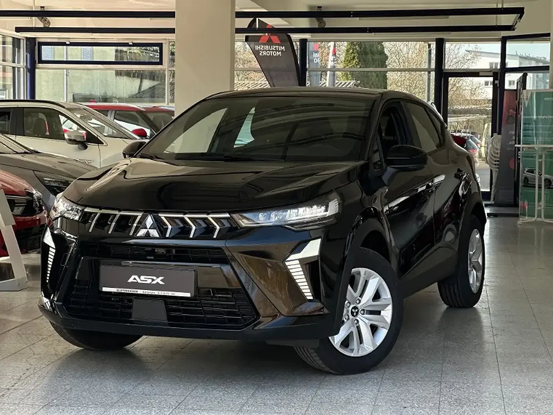 Mitsubishi ASX - Thumbnail 1