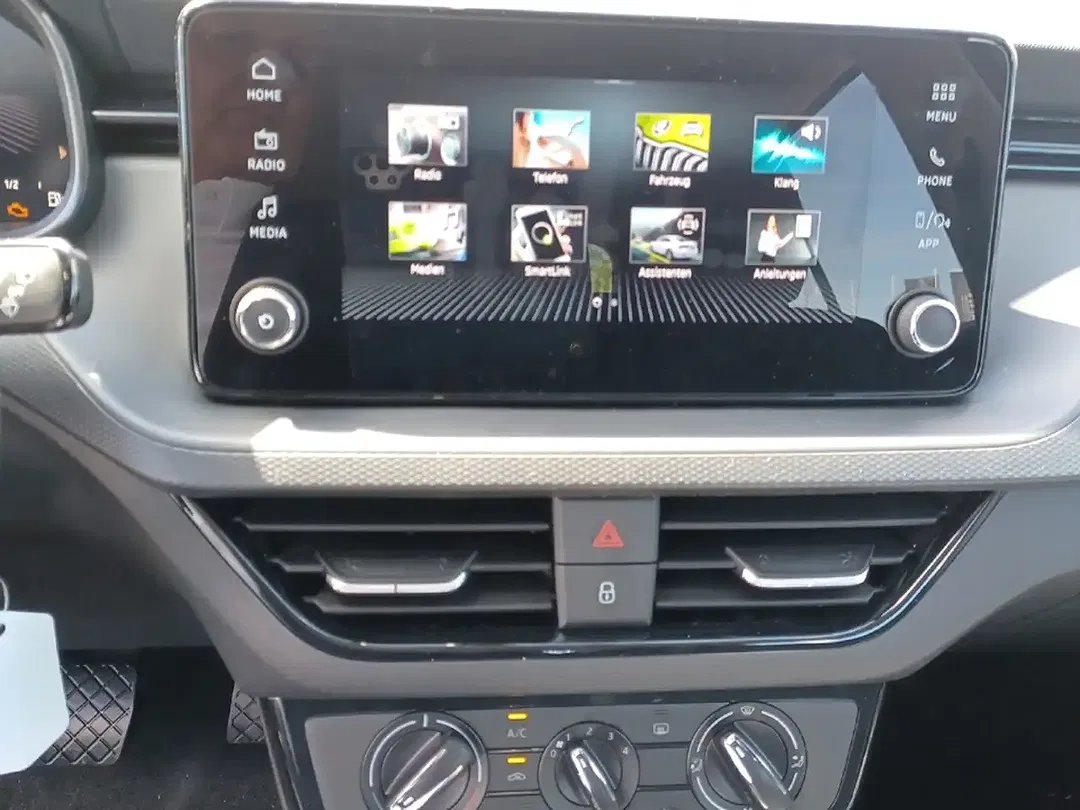 Skoda Kamiq - Thumbnail 10