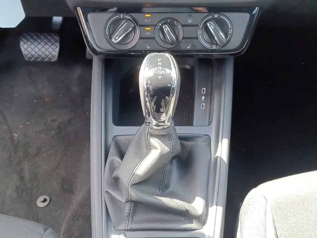 Skoda Kamiq - Thumbnail 12