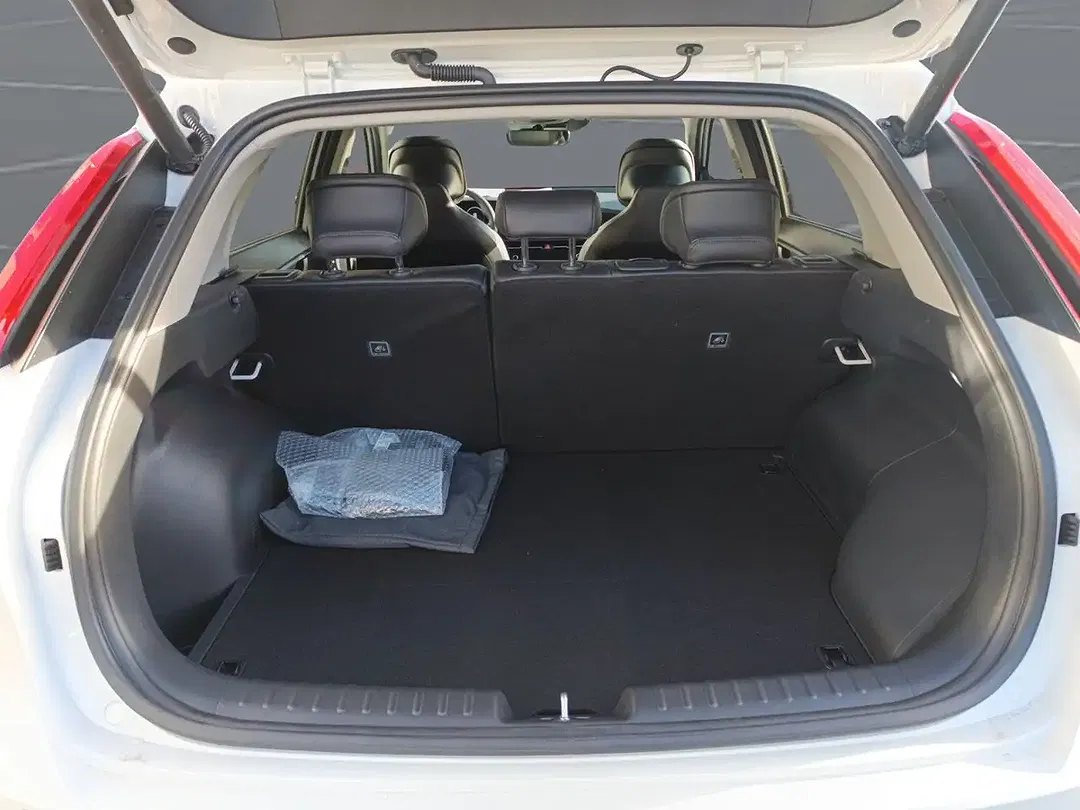 Kia Niro - Thumbnail 13