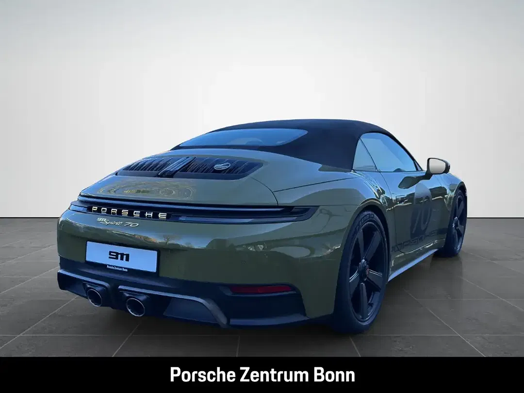 Porsche 992 - Thumbnail 5