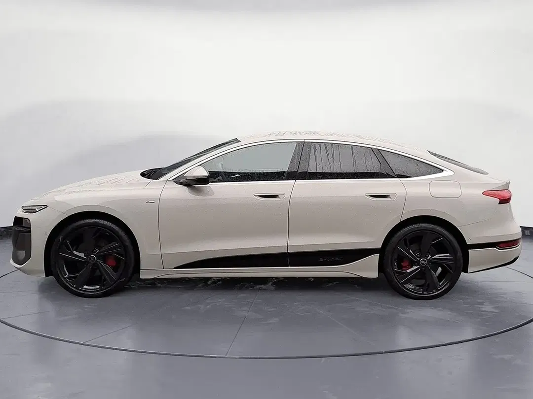 Audi A6 e-tron - Thumbnail 3