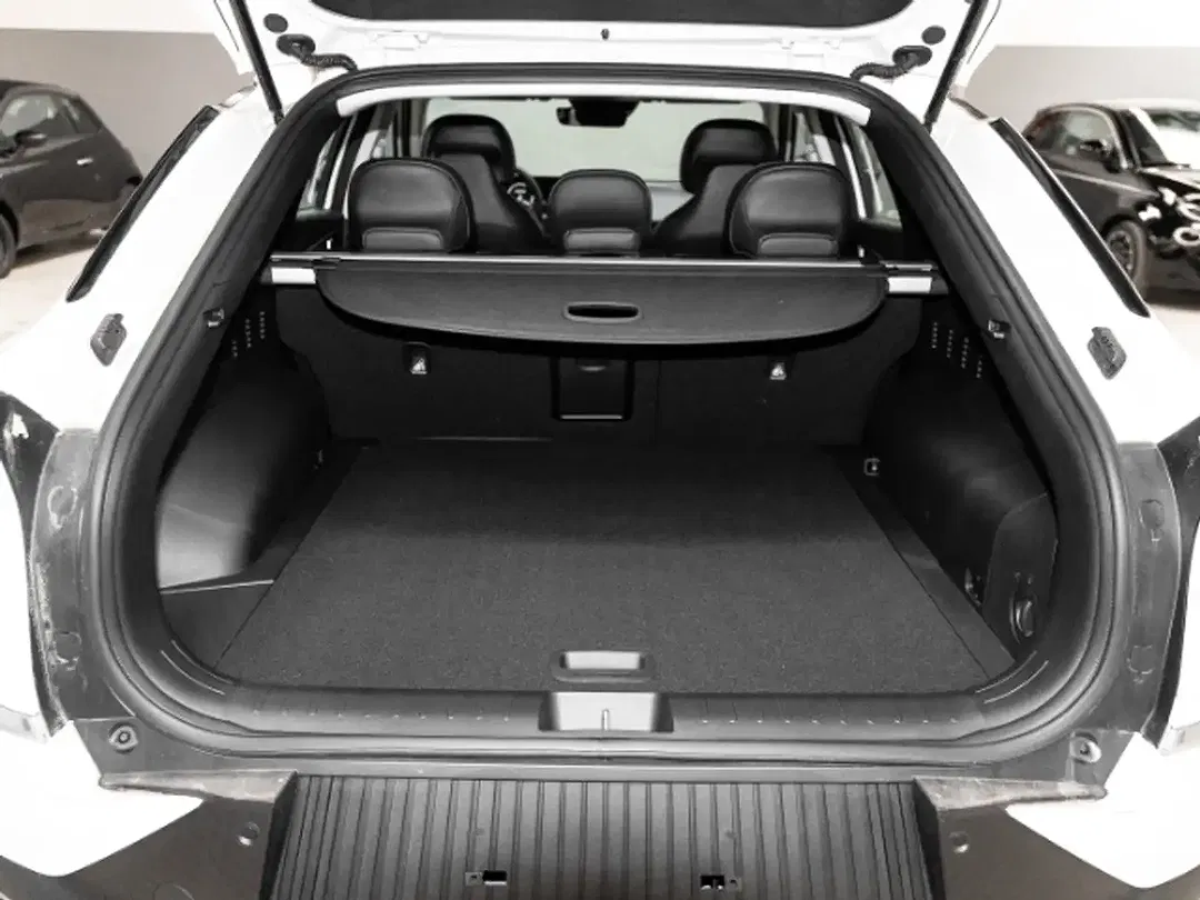 Kia EV6 - Thumbnail 16