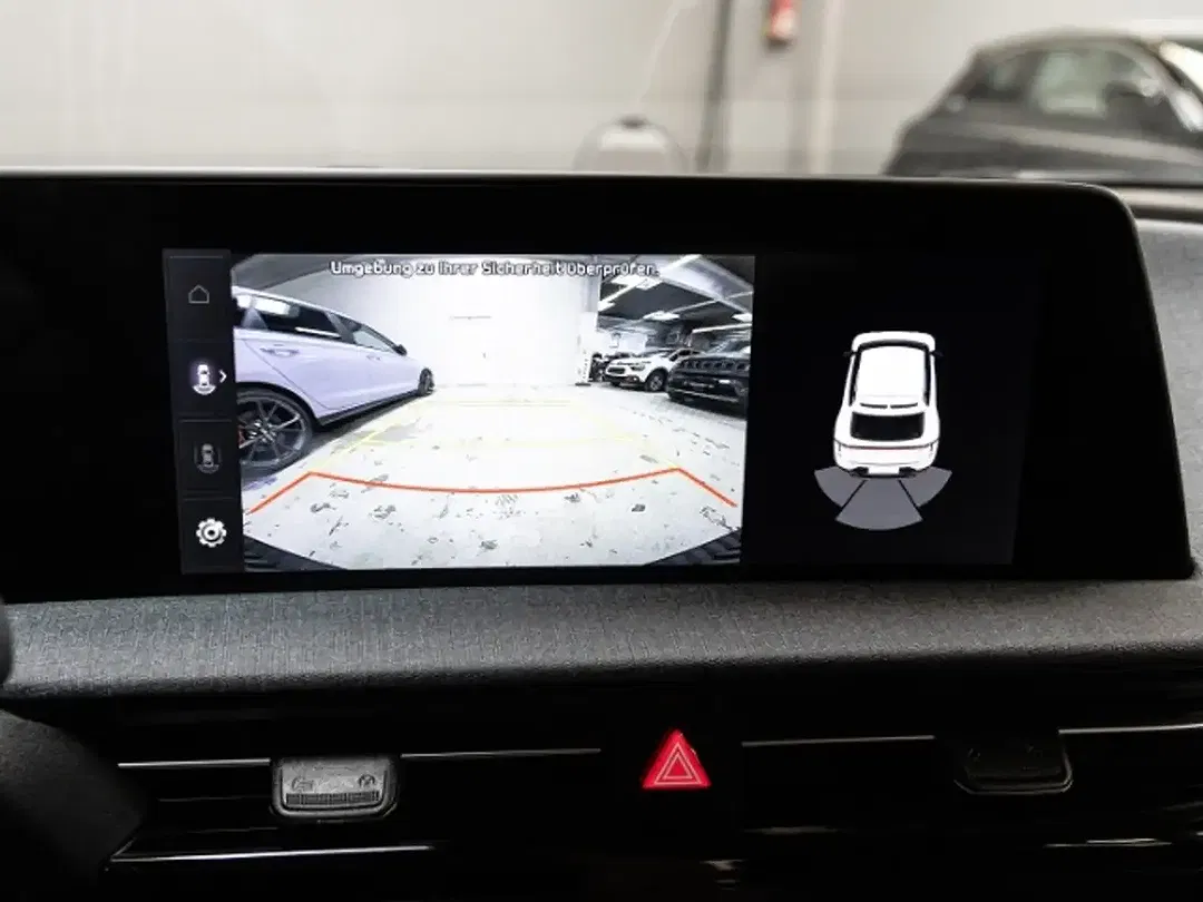 Kia EV6 - Thumbnail 9