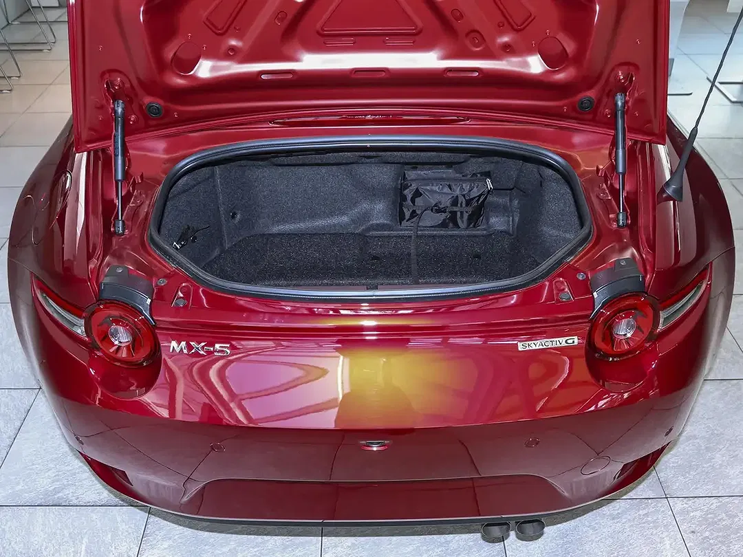 Mazda MX-5 - Thumbnail 12