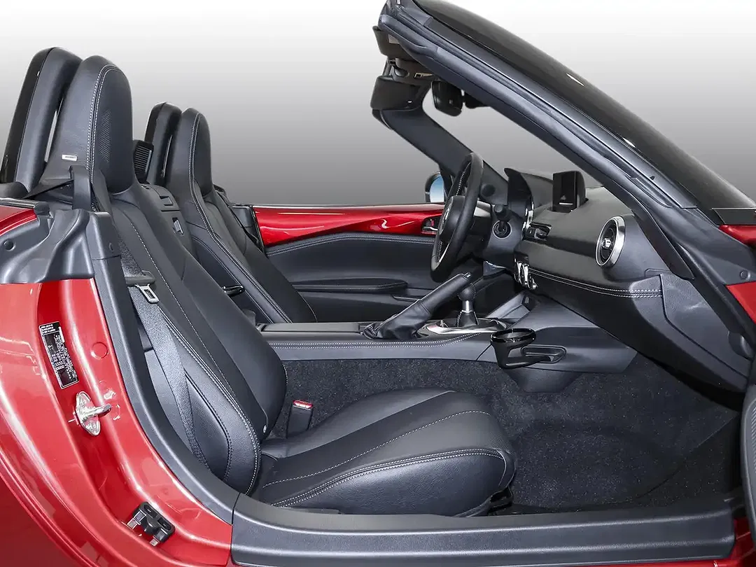 Mazda MX-5 - Thumbnail 4