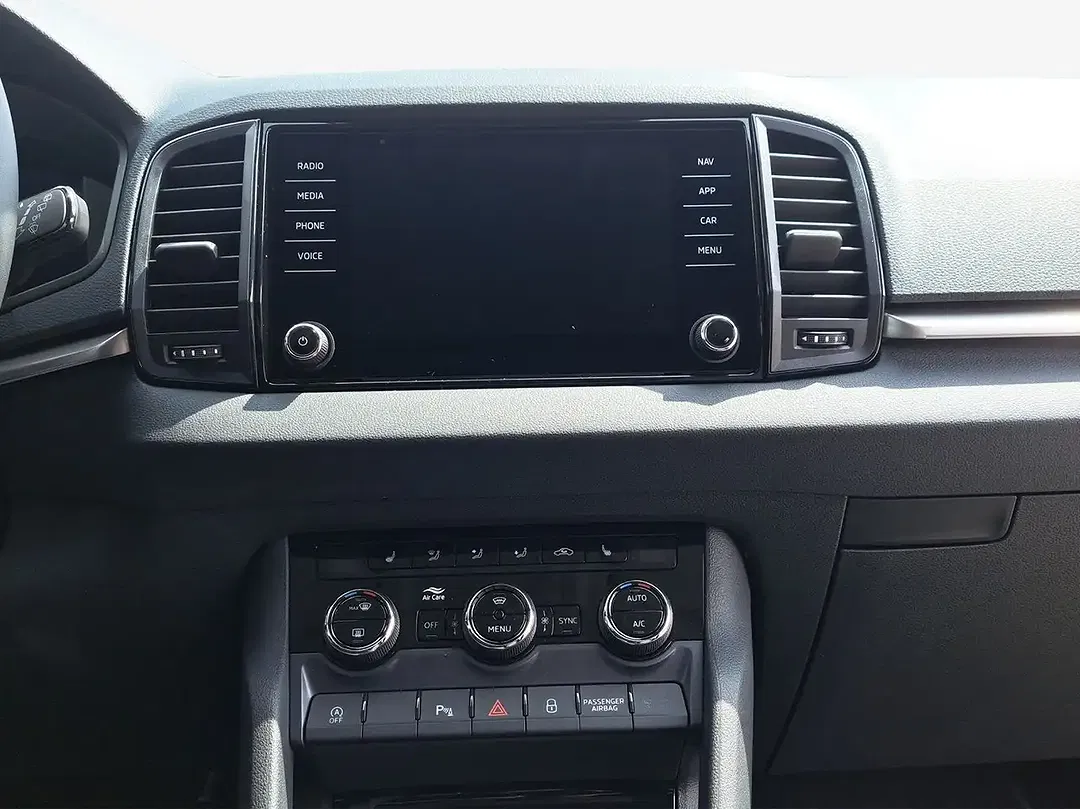 Skoda Karoq - Thumbnail 5