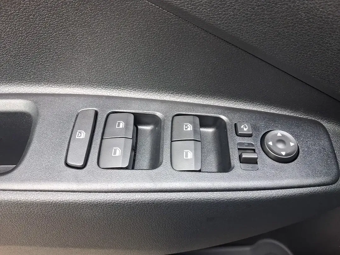 Hyundai i10 - Thumbnail 14