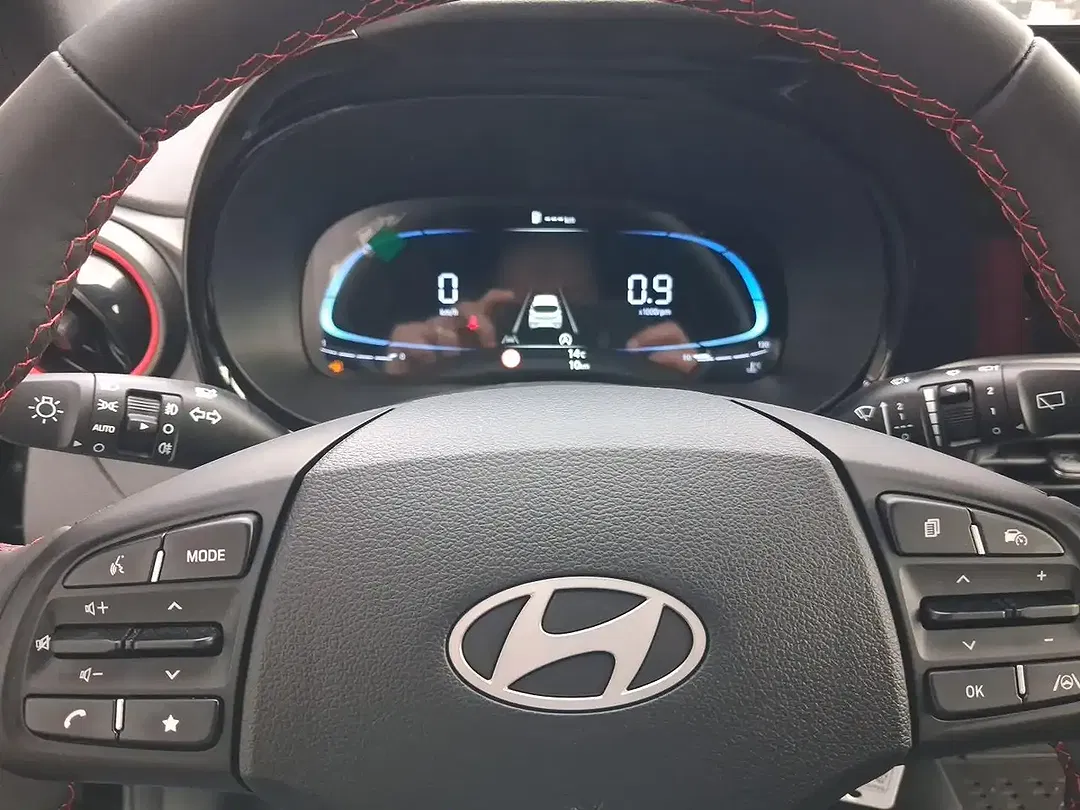Hyundai i10 - Thumbnail 9