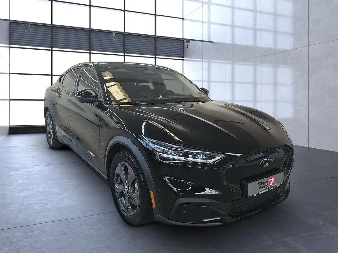 Ford Mustang - Thumbnail 5