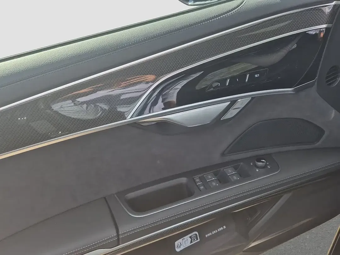 Audi S8 - Thumbnail 12