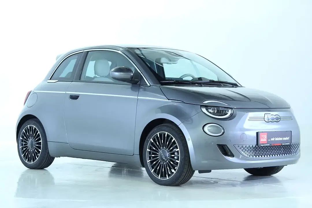 Fiat 500e - Thumbnail 2
