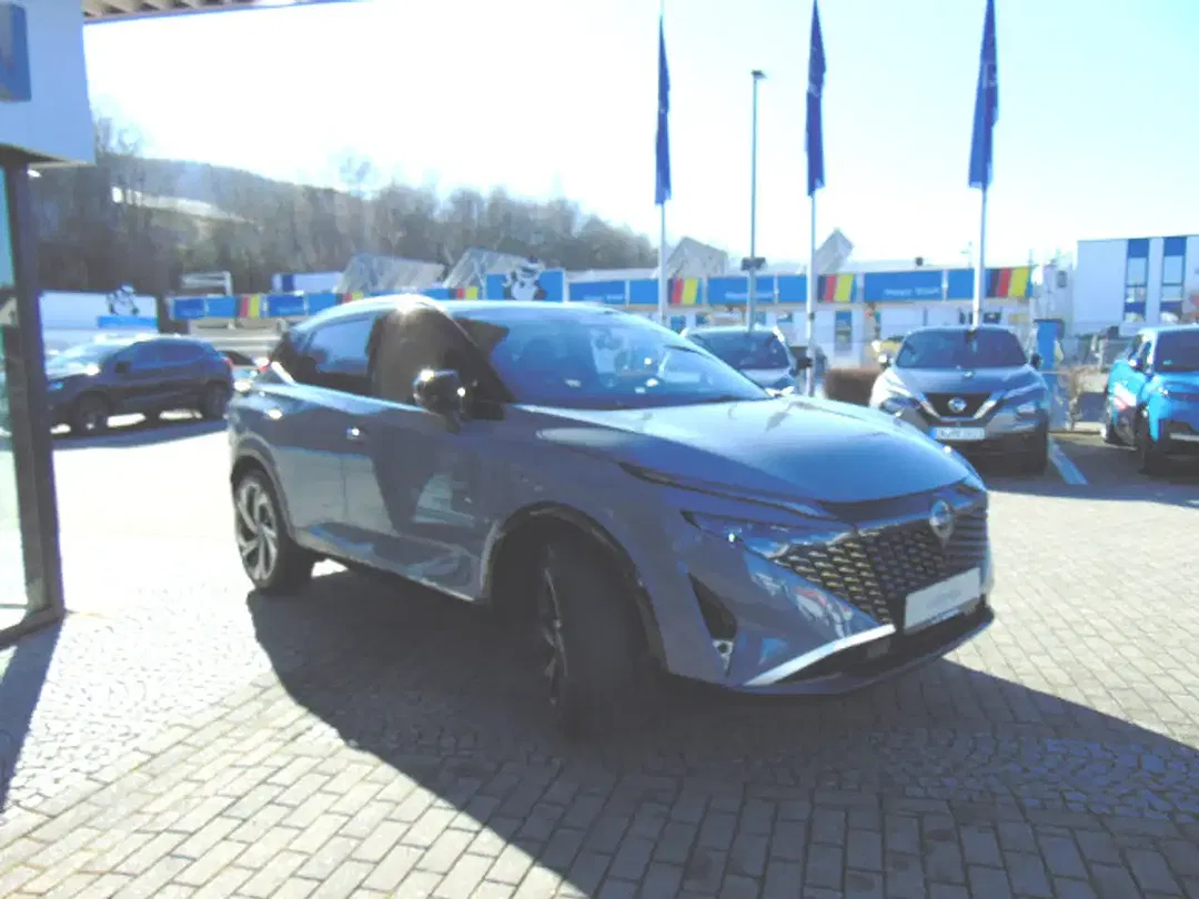 Nissan Qashqai - Thumbnail 3