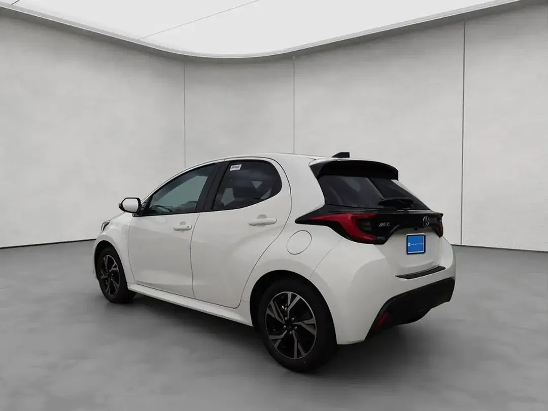Toyota Yaris - Thumbnail 3