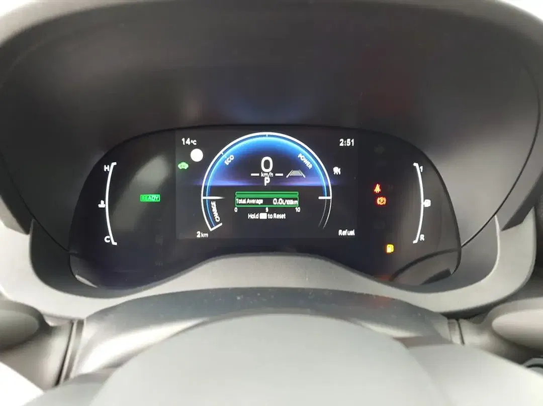 Toyota Yaris - Thumbnail 9