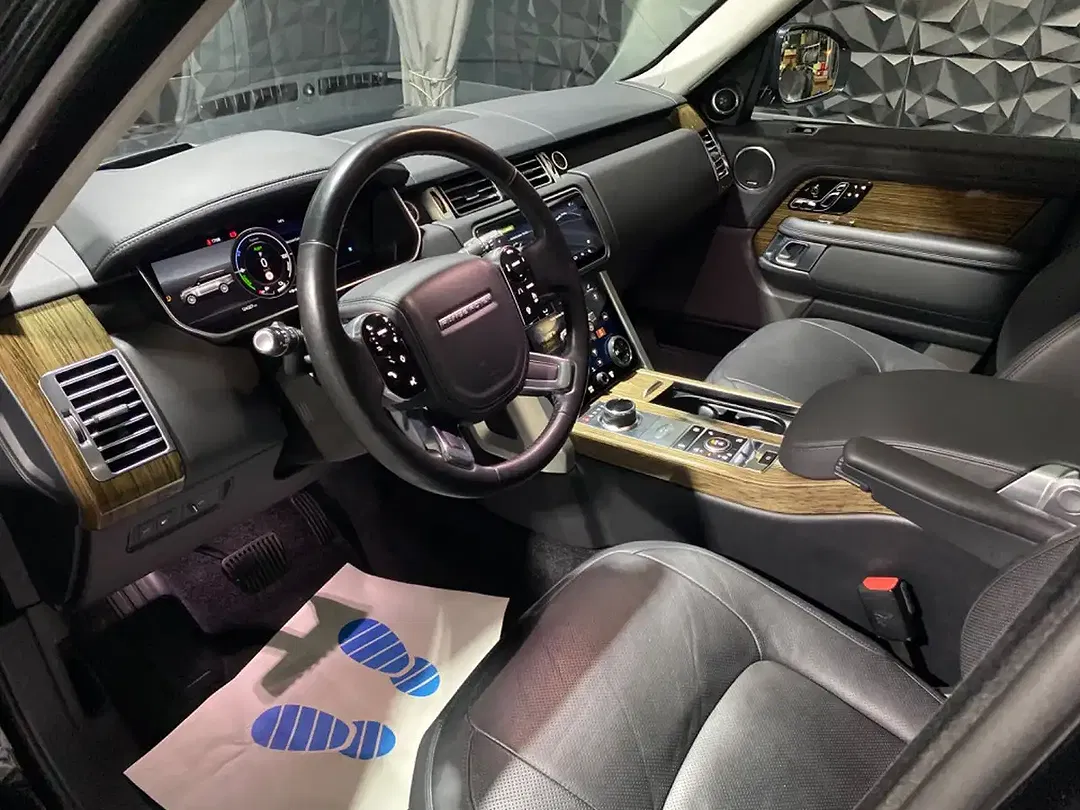 Land Rover Range Rover - Thumbnail 12