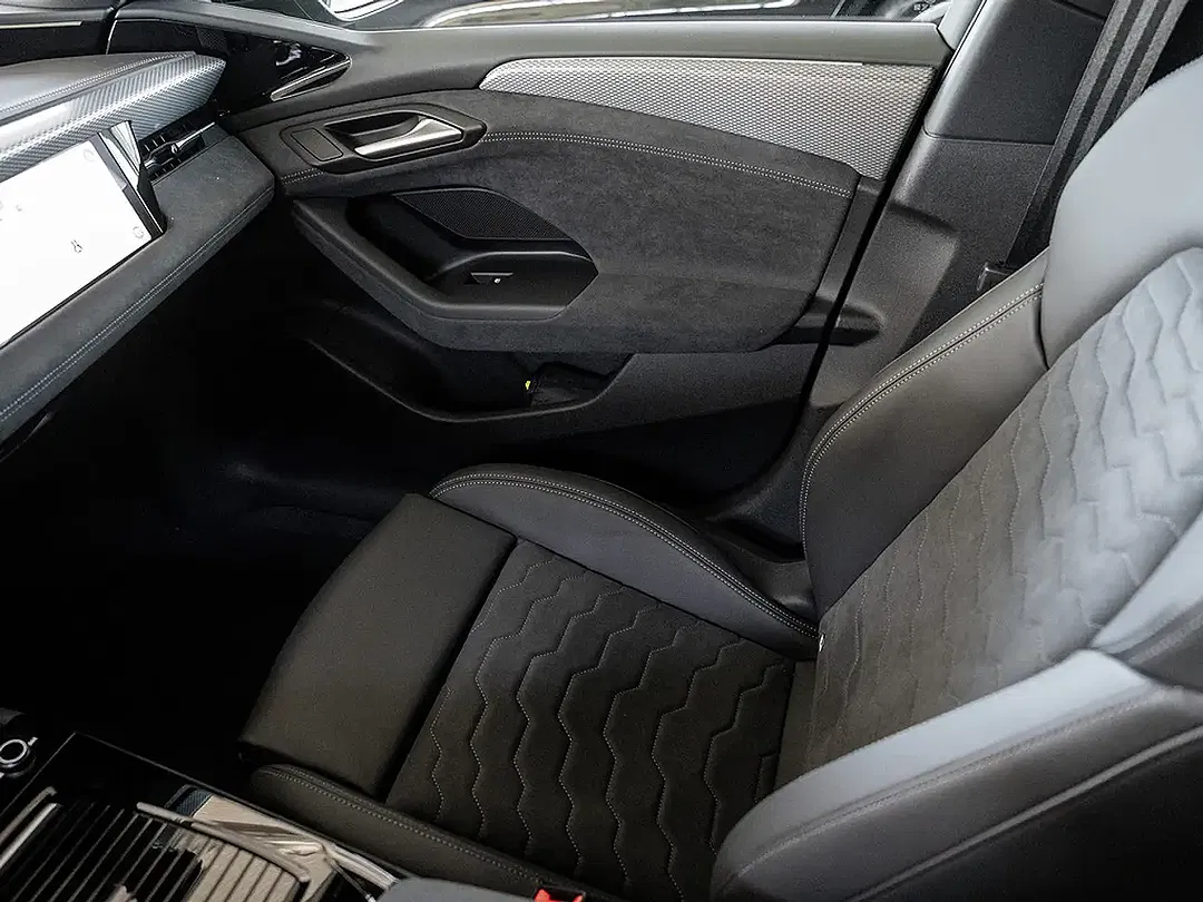 Audi A6 e-tron - Thumbnail 10