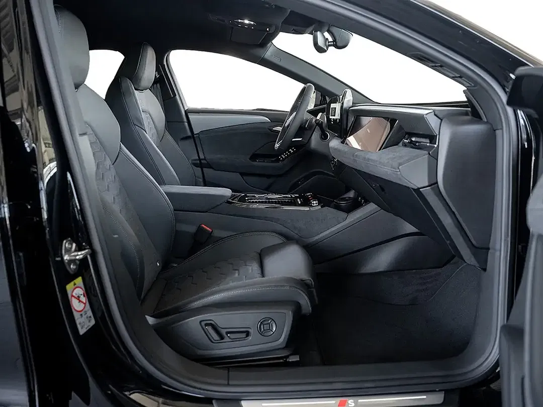 Audi A6 e-tron - Thumbnail 2