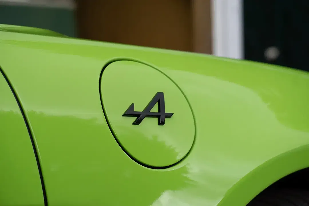Alpine A110 - Thumbnail 8