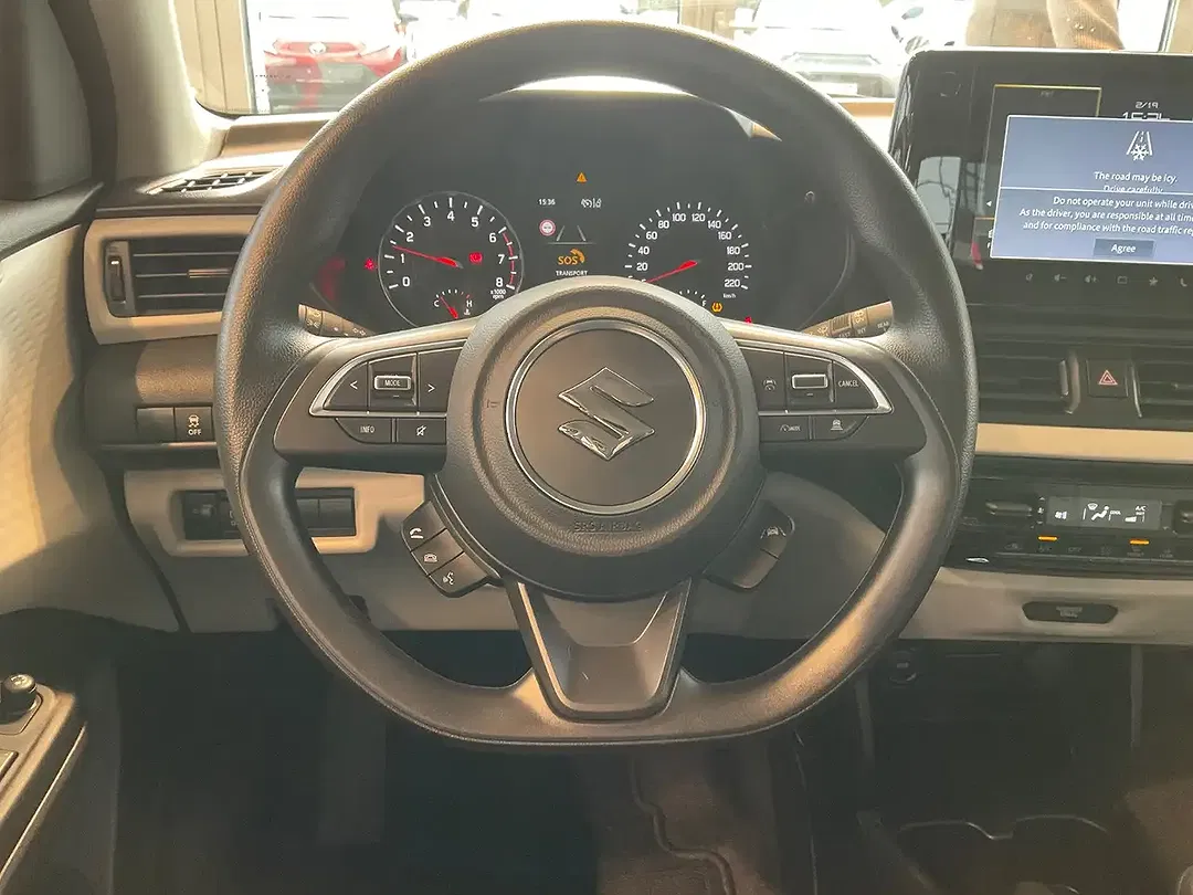 Suzuki Swift - Thumbnail 14