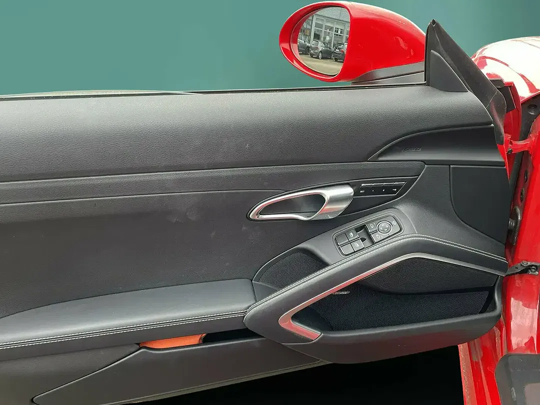 Porsche Cayman - Thumbnail 11