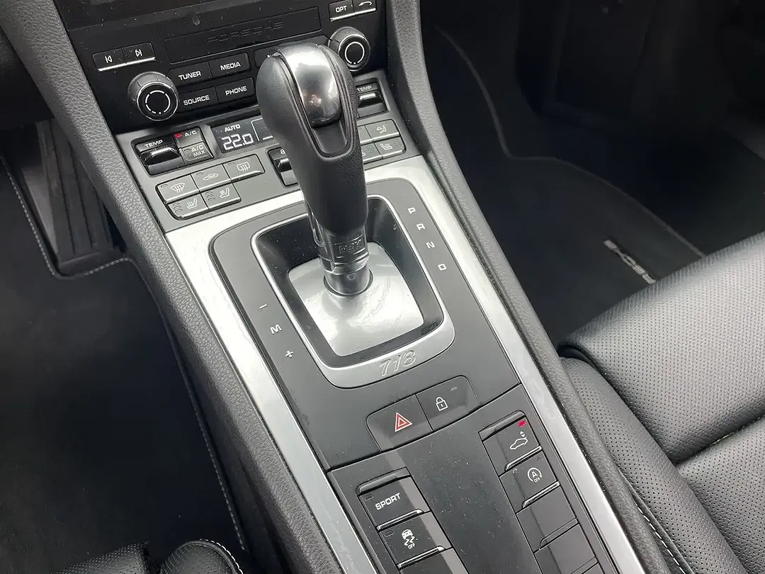Porsche Cayman - Thumbnail 12