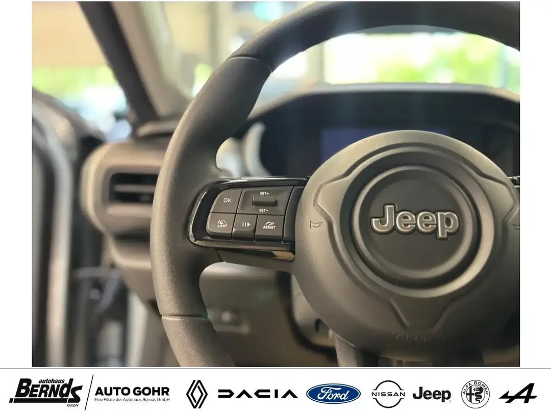 Jeep Avenger - Thumbnail 13