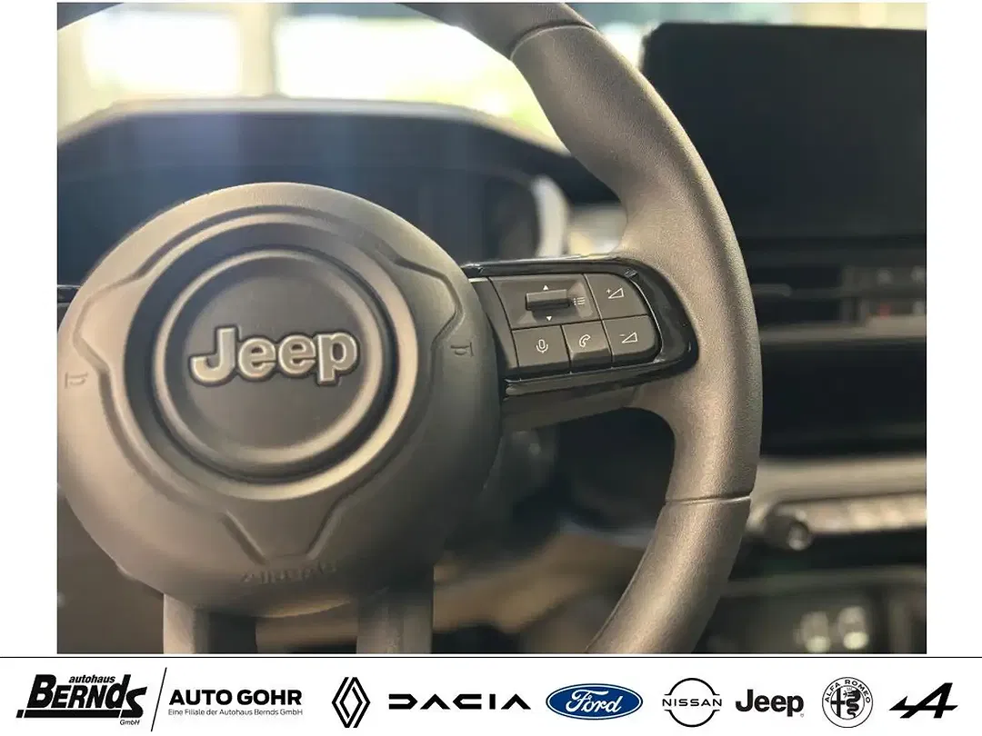 Jeep Avenger - Thumbnail 14
