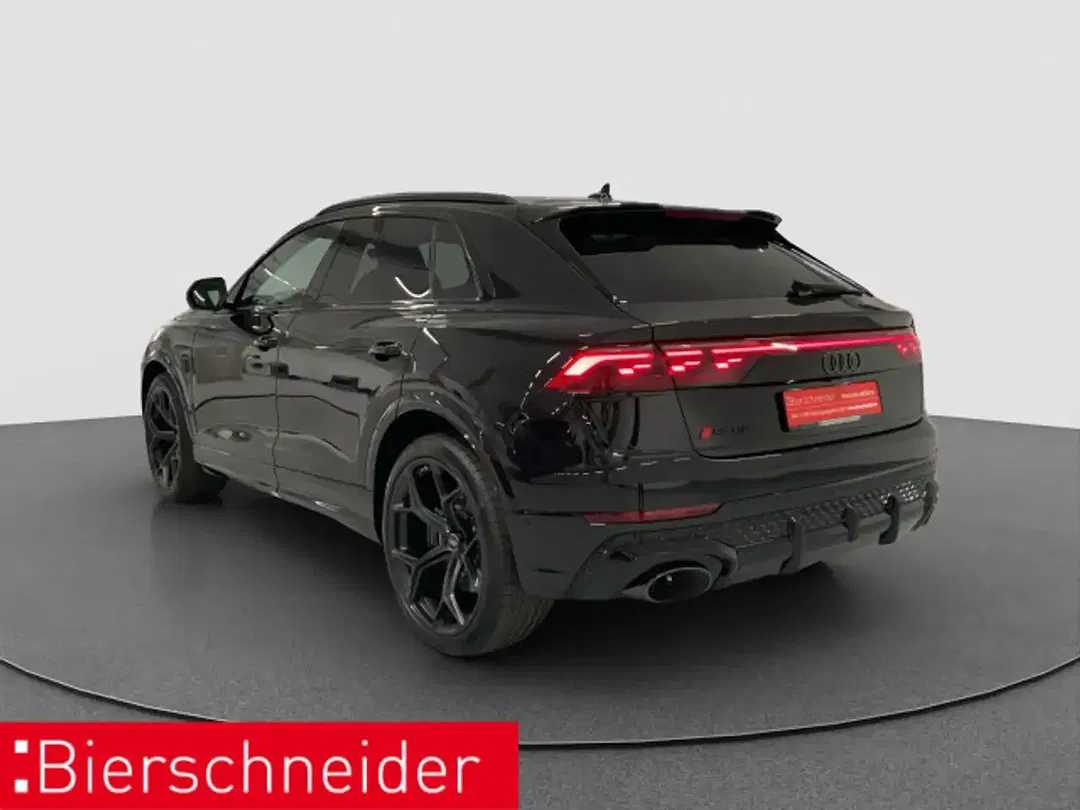 Audi RS Q8 - Thumbnail 5