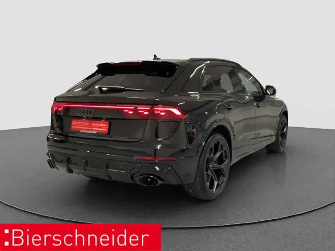 Audi RS Q8 - Thumbnail 6