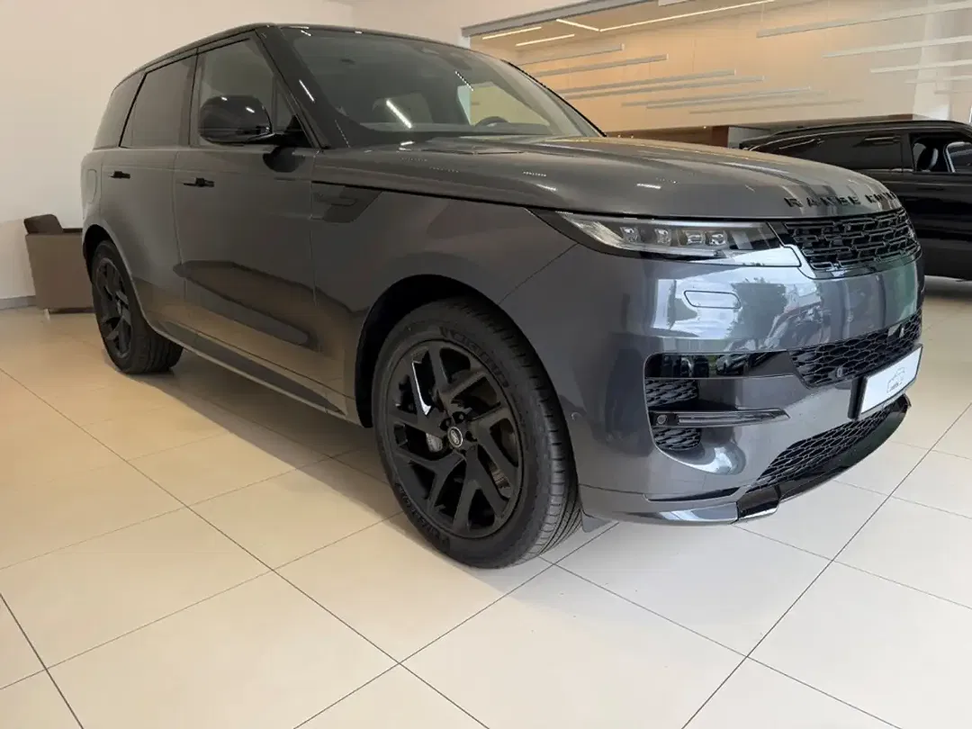 Land Rover Range Rover Sport - Thumbnail 2