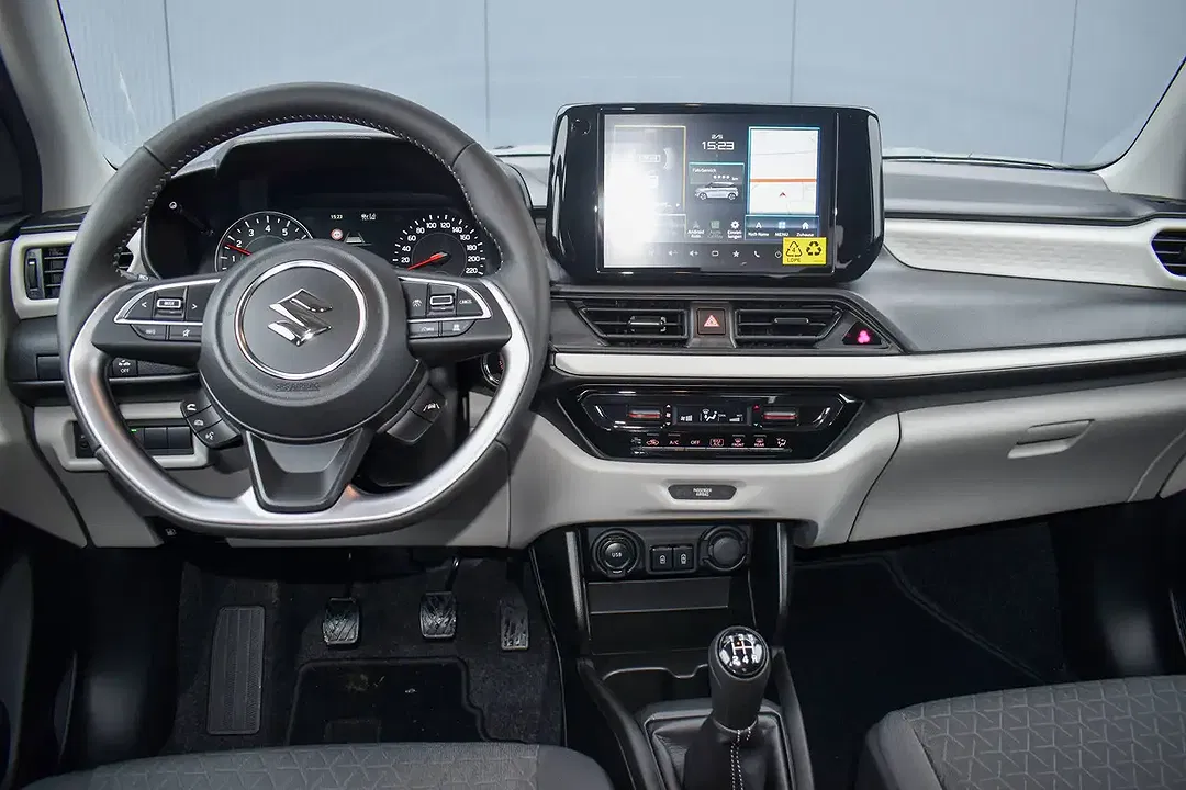 Suzuki Swift - Thumbnail 12