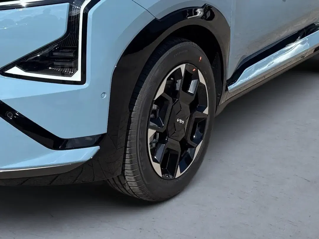 Kia EV5 - Thumbnail 6