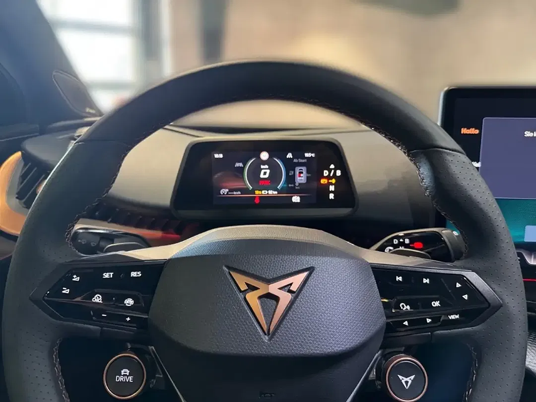CUPRA Tavascan - Thumbnail 14