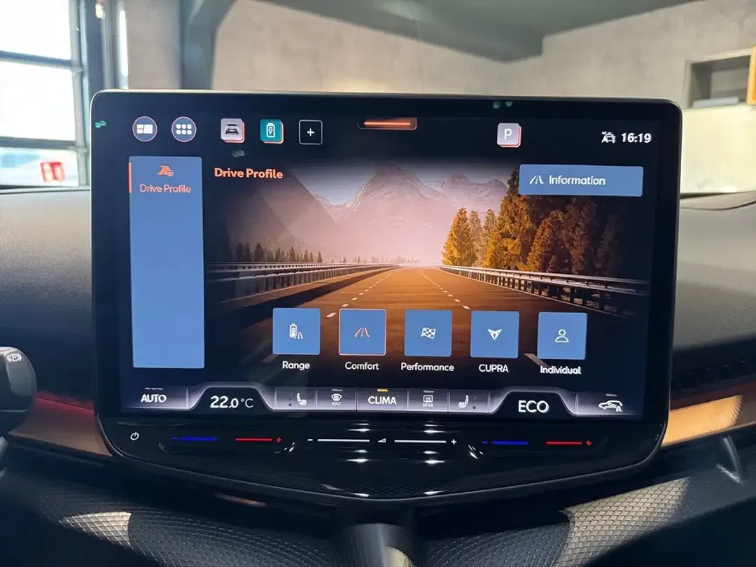 CUPRA Tavascan - Thumbnail 25