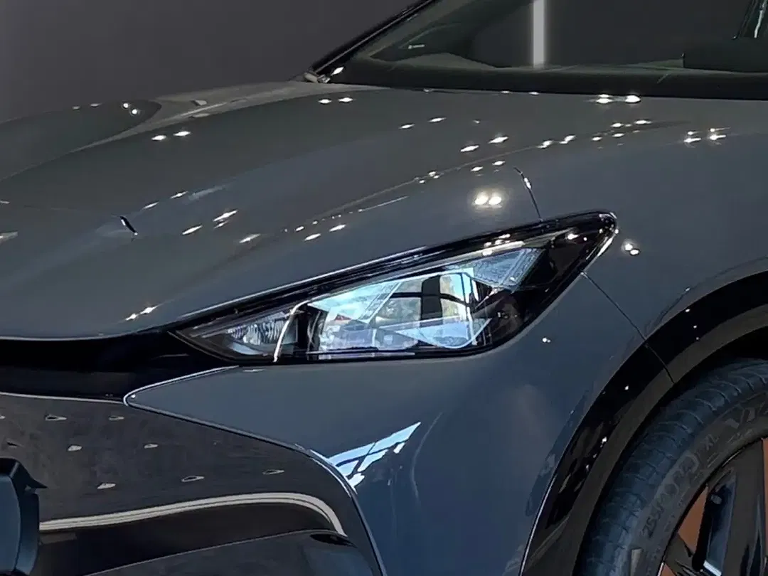 CUPRA Tavascan - Thumbnail 7