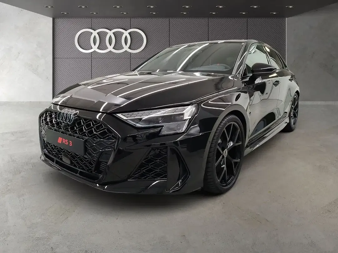 Audi RS3 - Thumbnail 1