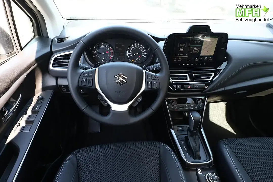 Suzuki S-Cross - Thumbnail 6