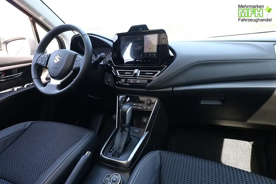 Suzuki S-Cross - Thumbnail 8