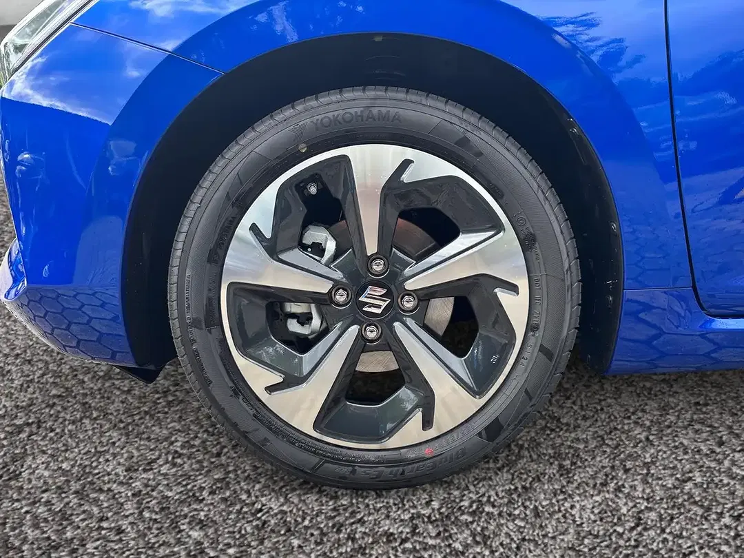 Suzuki Swift - Thumbnail 10