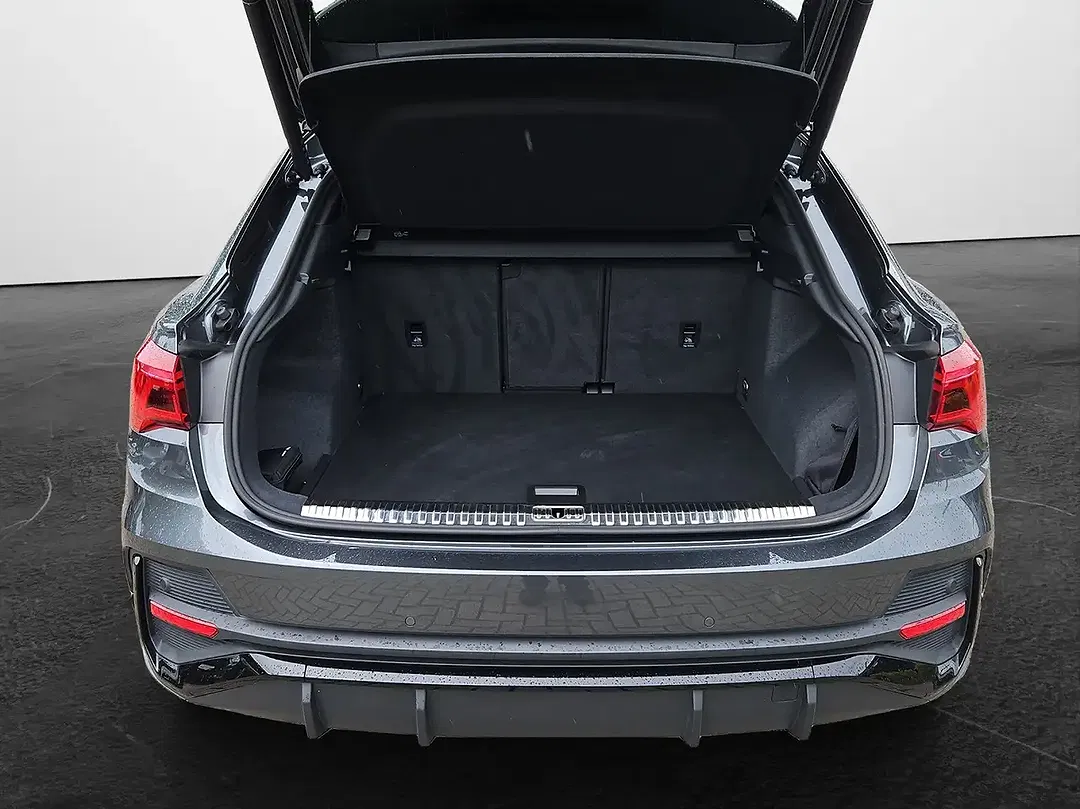 Audi Q3 - Thumbnail 12