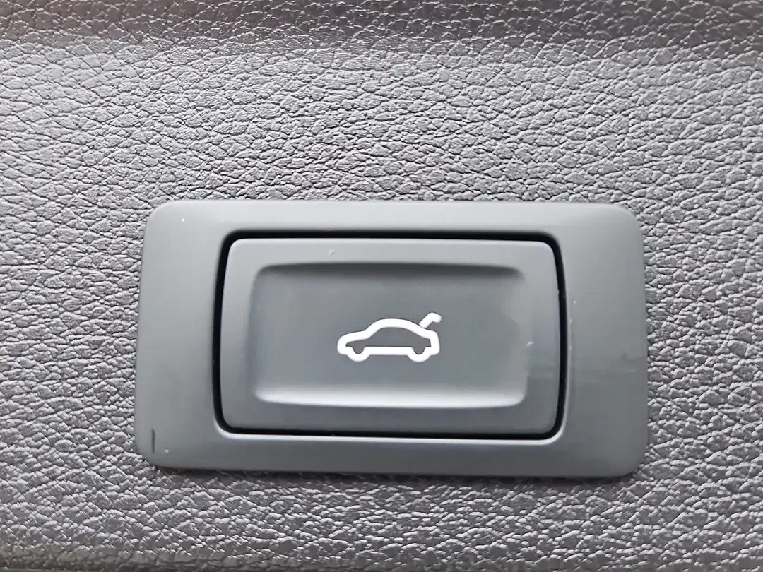 Audi Q3 - Thumbnail 14